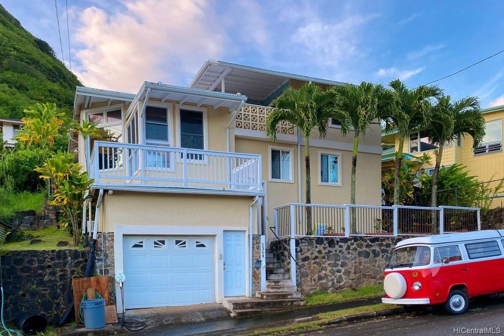 2364 Jasmine St, Honolulu, HI 96816