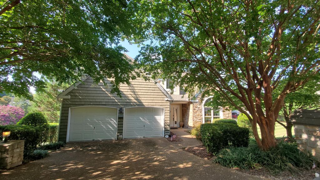 2101 Cottage Row Ln, Knoxville, TN 37922