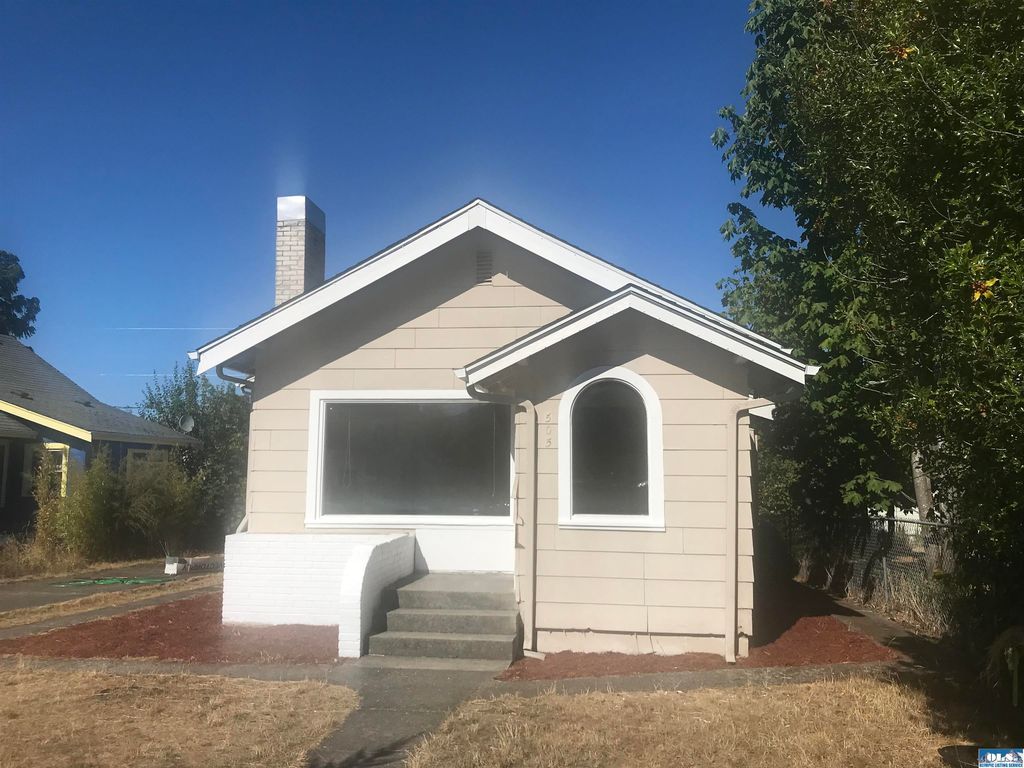 505 1/2 W 12th St, Pt Angeles, WA 98362