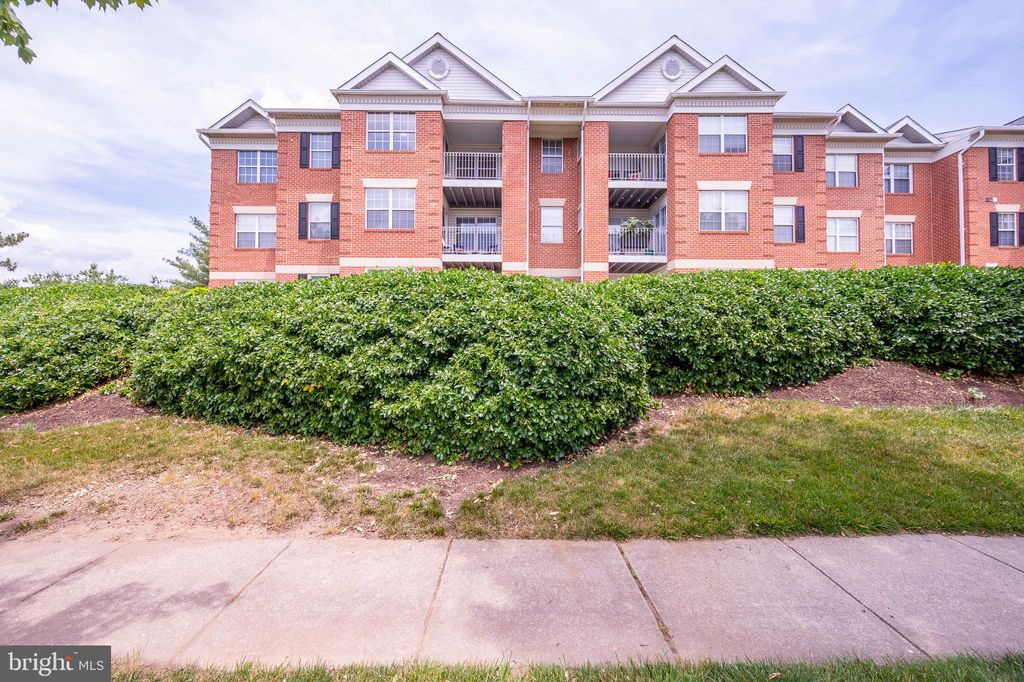 2406 Forest Edge Ct   #303C, Odenton, MD 21113