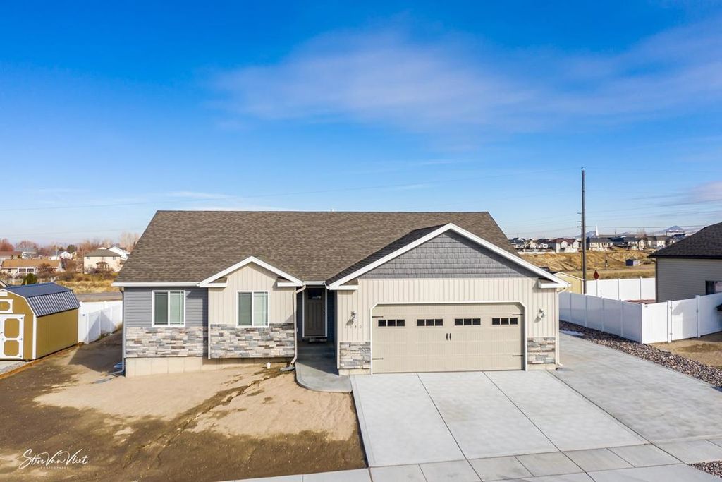 1245 Dolostone Dr, Pocatello, ID 83201 Trulia