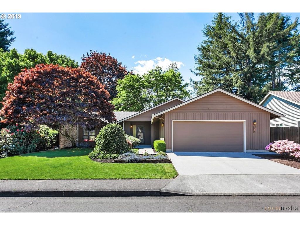 9770 SW Serena Way, Tigard, OR 3 Bed, 2 Bath SingleFamily Home 24