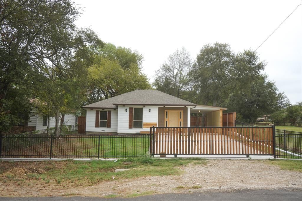 2838 Prosperity Ave, Dallas, TX 75216