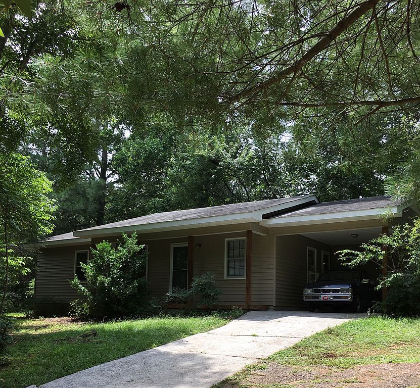 211 Dennis St, Clarkesville, GA 30523