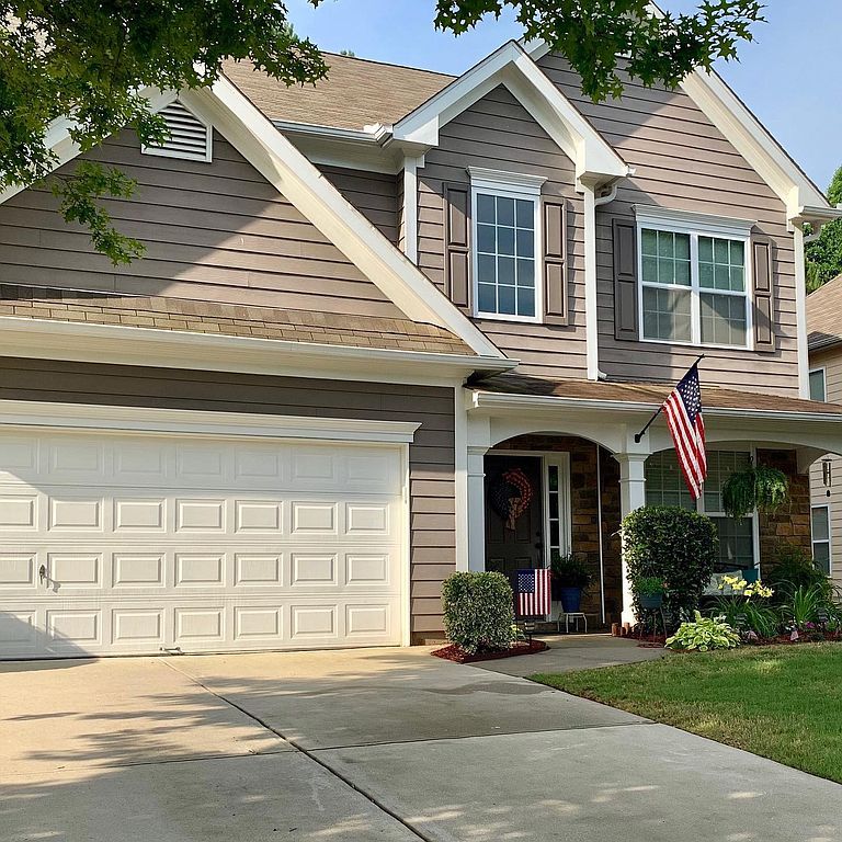 103 Carlisle St, Newnan, GA 30263
