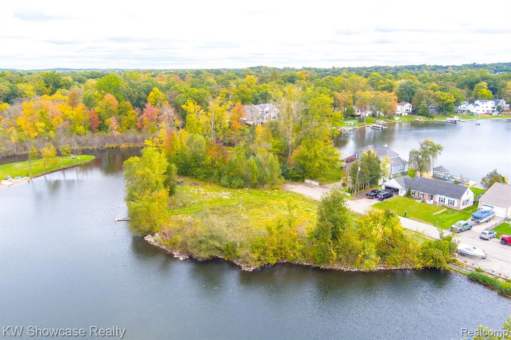 Coledale Dr, White Lake, MI 48386 Trulia