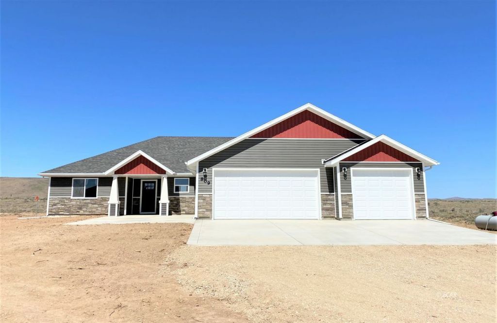 809 Stageline Loop, Elko, NV 4 Bed, 2 Bath SingleFamily 809 Stageline Loop, Elko, NV 4 Bed, 2 Bath SingleFamily