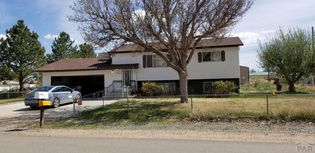 25020 Camden Pl, Pueblo, CO 81006