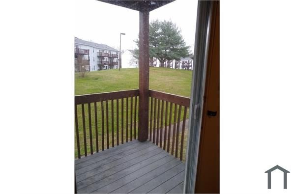89 Coleman St #300, West Haven, CT 06516