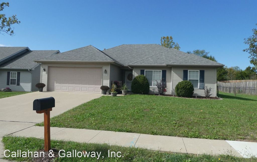 3607 Amethyst Dr, Columbia, MO 65202