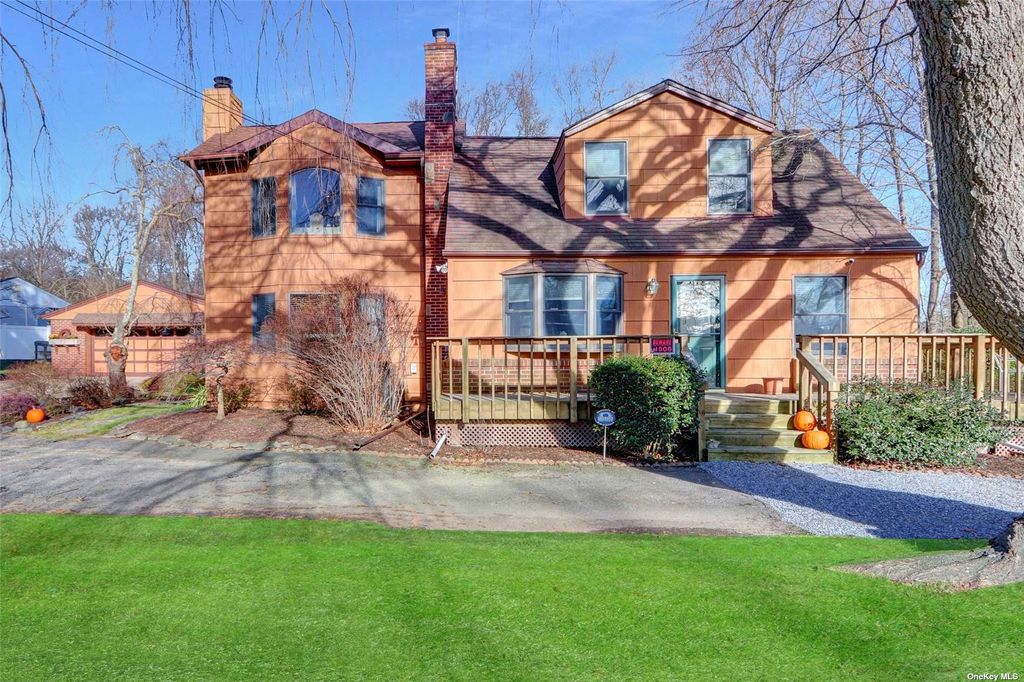 271 Cuba Hill Road, Huntington, NY 11743 See Est. Value, Schools & More