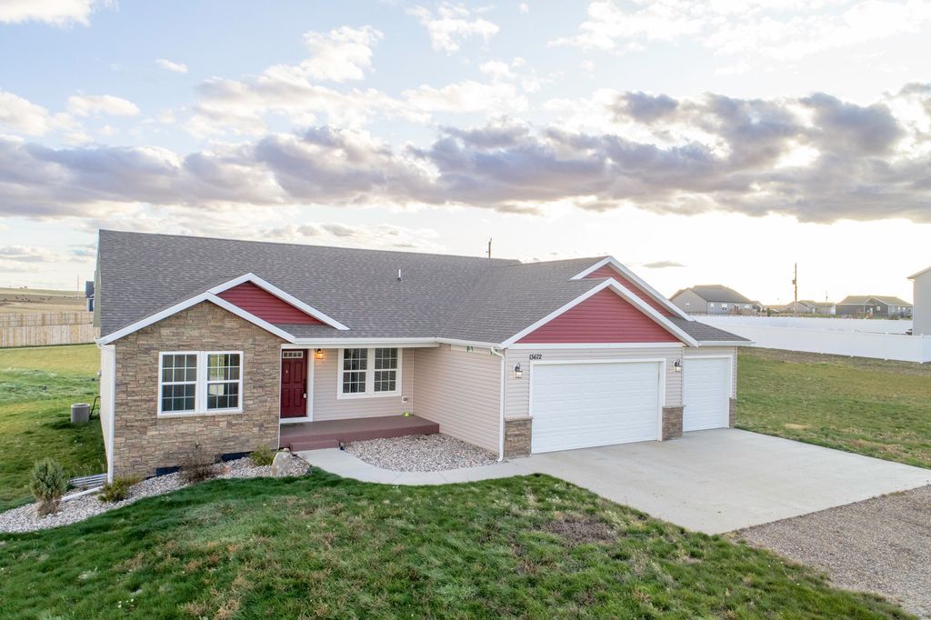 13672 Mulberry Loop NW, Williston, ND 58801 See Est. Value, Schools
