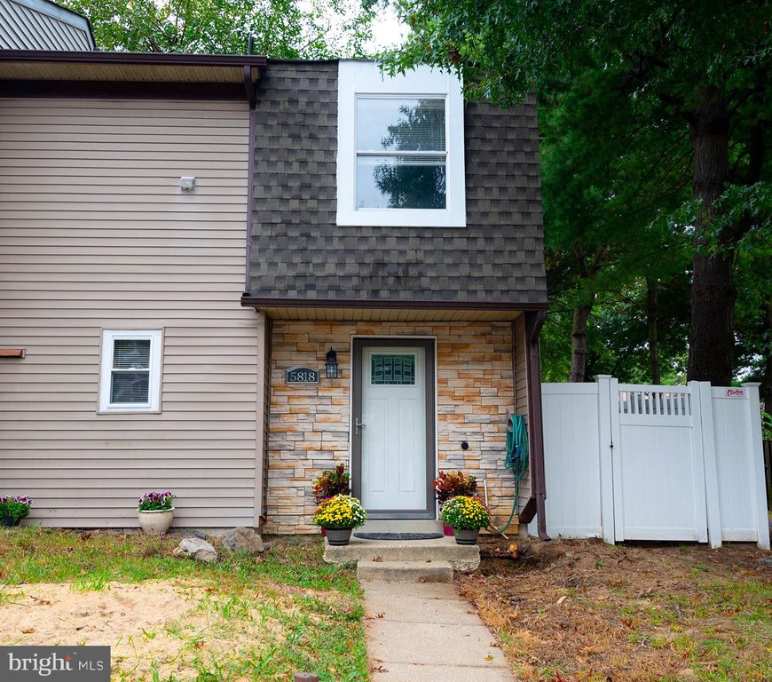 5818 Falkland Pl, Capitol Heights, MD 20743