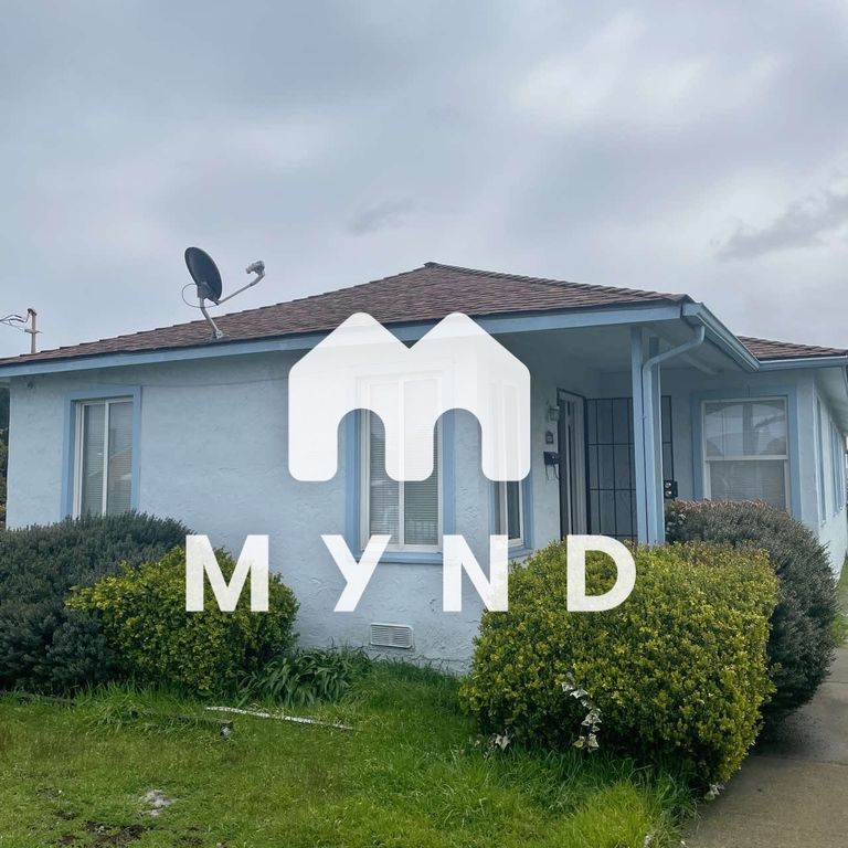 10004 E St, Oakland, CA 94603