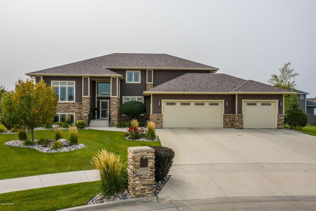 1458 Robert Cir, Grand Forks, ND 58201 Trulia 1458 Robert Cir, Grand Forks, ND 58201 Trulia