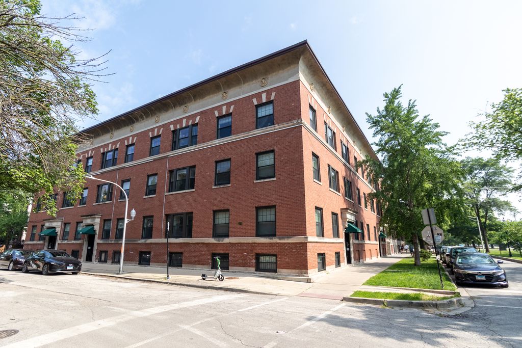3149 W  Lyndale St #1, Chicago, IL 60647