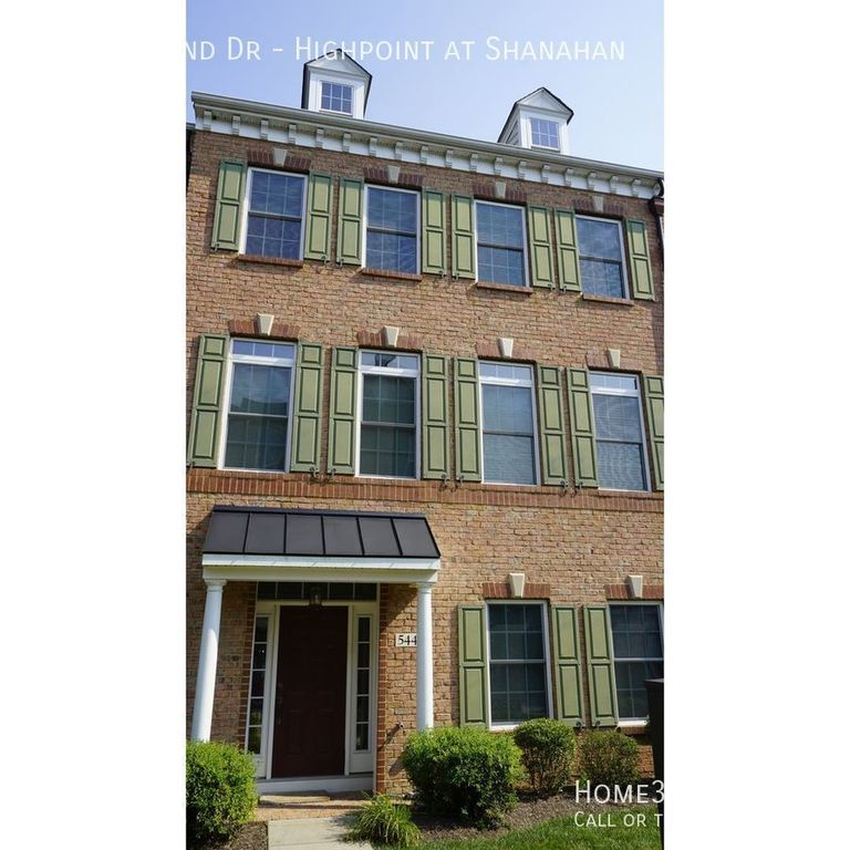544 Raymond Dr, West Chester, PA 19380