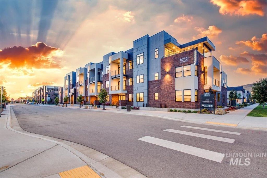 4250 E  Haystack St #208, Boise, ID 83716