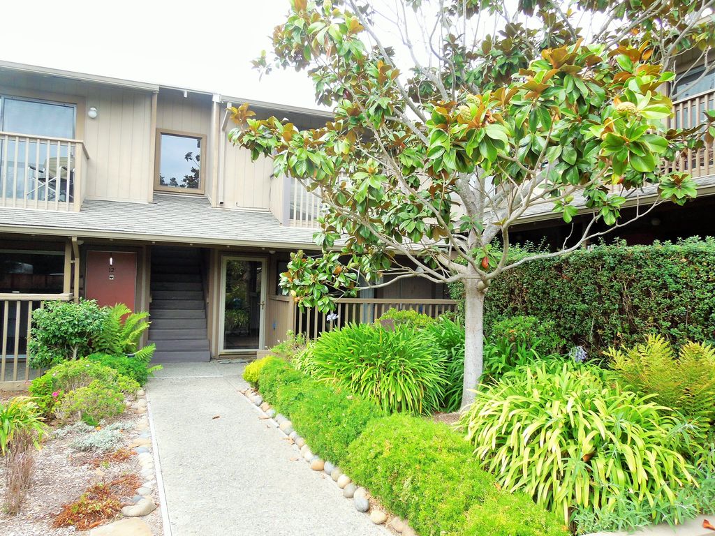 515 Ramona Ct #11, Monterey, CA 93940