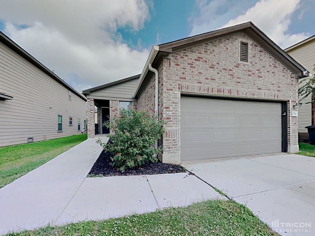7342 Azalea Sq, San Antonio, TX 78218