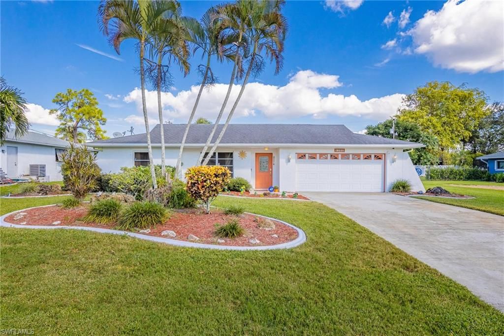 4205 SE 1st Ct, Cape Coral, FL 33904