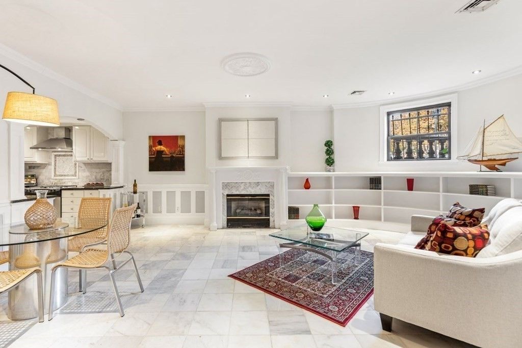 565 Massachusetts Ave #1, Boston, MA 02118