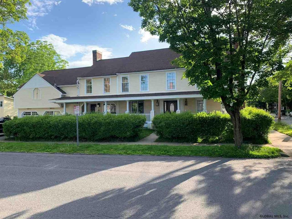 162 Grand Ave, Saratoga Springs, NY 12866 Trulia