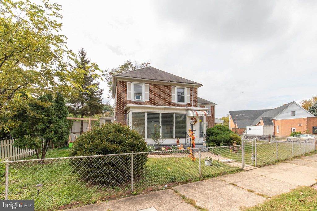 3005 N Constitution Rd, Camden, NJ 08104