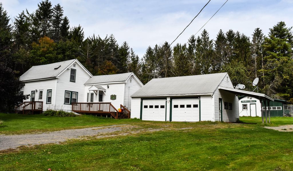 176 North Rd, Harmony, ME 04942