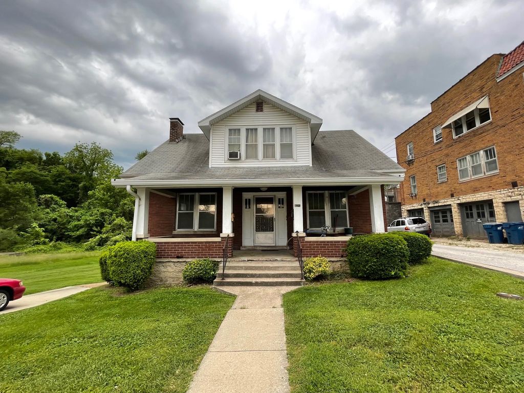 1010 E High St #A, Jefferson City, MO 65101