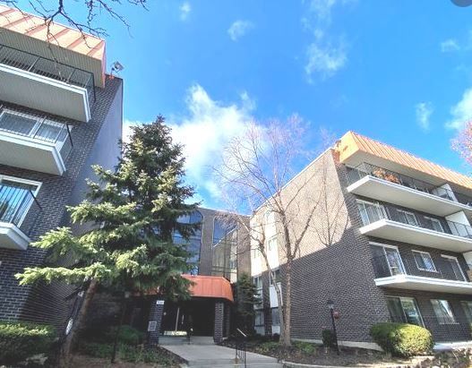 9530 Lamon Ave #418, Skokie, IL 60077