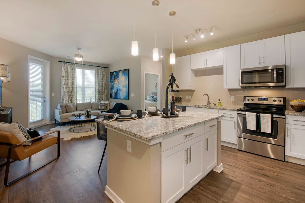 Skinner Pkwy, Jacksonville, FL 32256