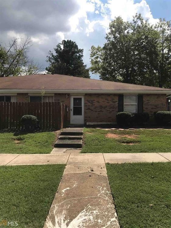4701 Flat Shoals Rd, Union City, GA 2 Bed, 2 Bath Condo 3 Photos