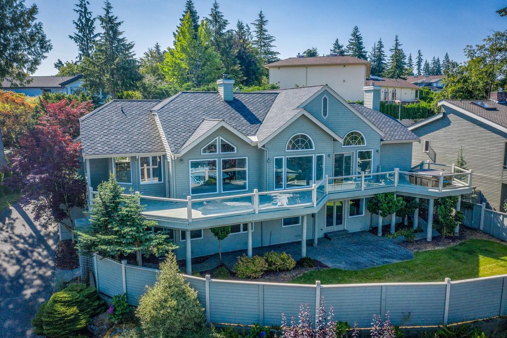 1720 Edwards Ct, Bellingham, WA 98229