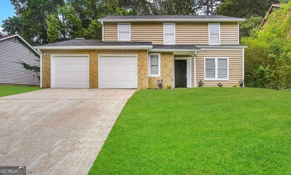 3880 Springleaf Ct, Stone Mountain, GA 30083
