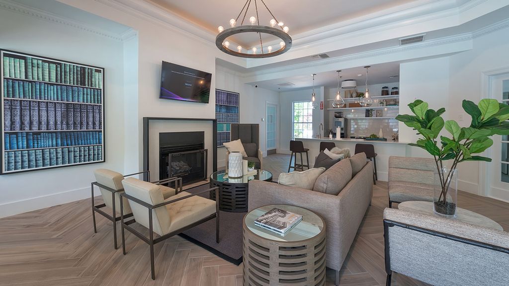 500 Falls Blvd, Quincy, MA 02169
