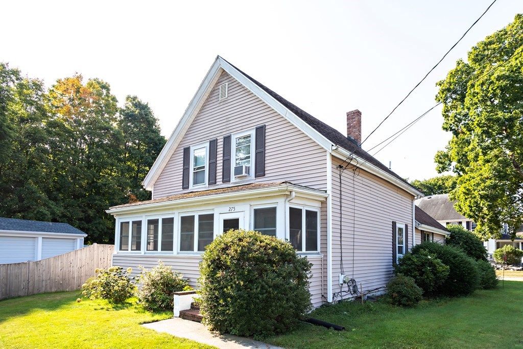 275 Stone St, Walpole, MA 3 Bed, 2 Bath SingleFamily Home 35