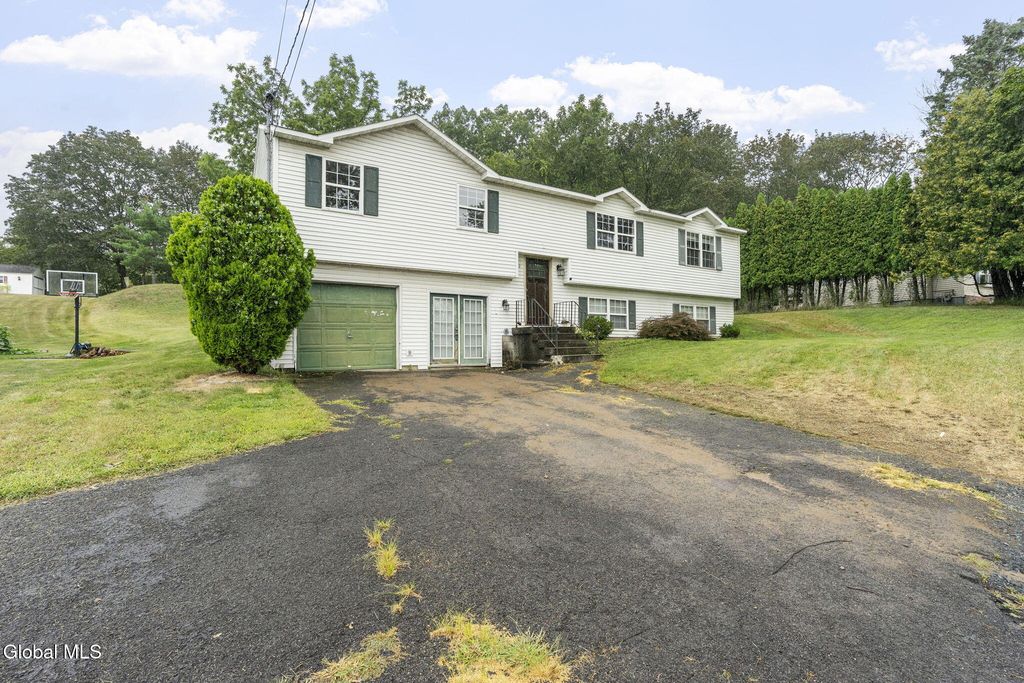 52 Boght Road, Watervliet, NY 12189
