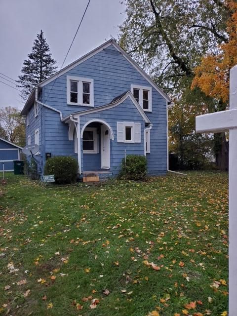2022 Mary Ave, Lansing, MI 48910