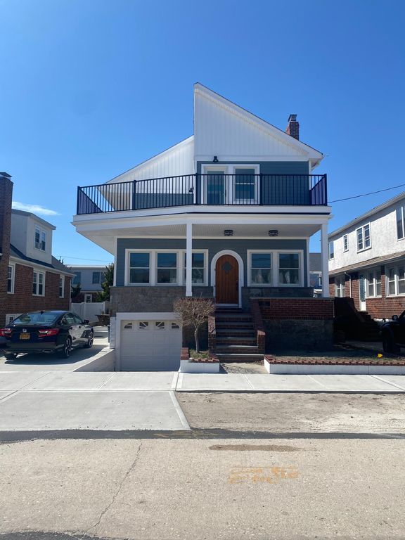 111 Lynbrook Ave, Point Lookout, NY 11569