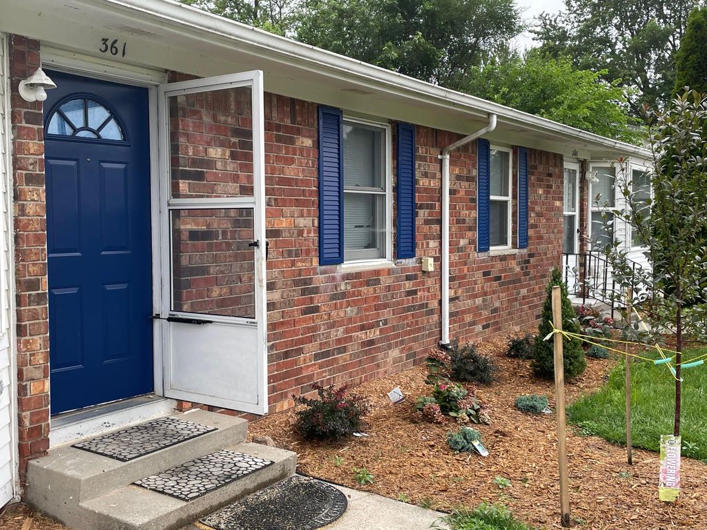 361 N Dibble Ave, Lansing, MI 48917