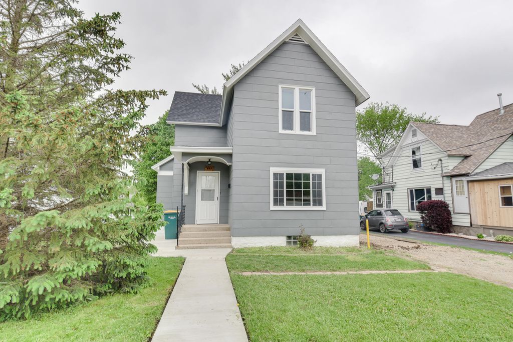 608 N Center St, Beaver Dam, WI 53916 Trulia