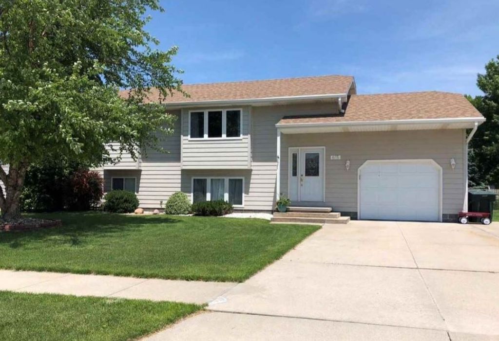 615 W 8th St, Kearney, NE 68845 Trulia