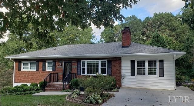 1004 Moreview Dr, Lynchburg, VA 24502
