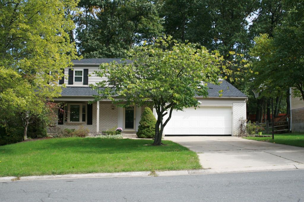 214 Glen Lake Rd, Loveland, OH 45140
