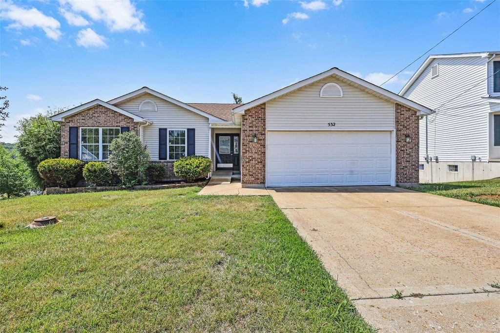 532 Great Plains Dr, House Springs, MO 63051