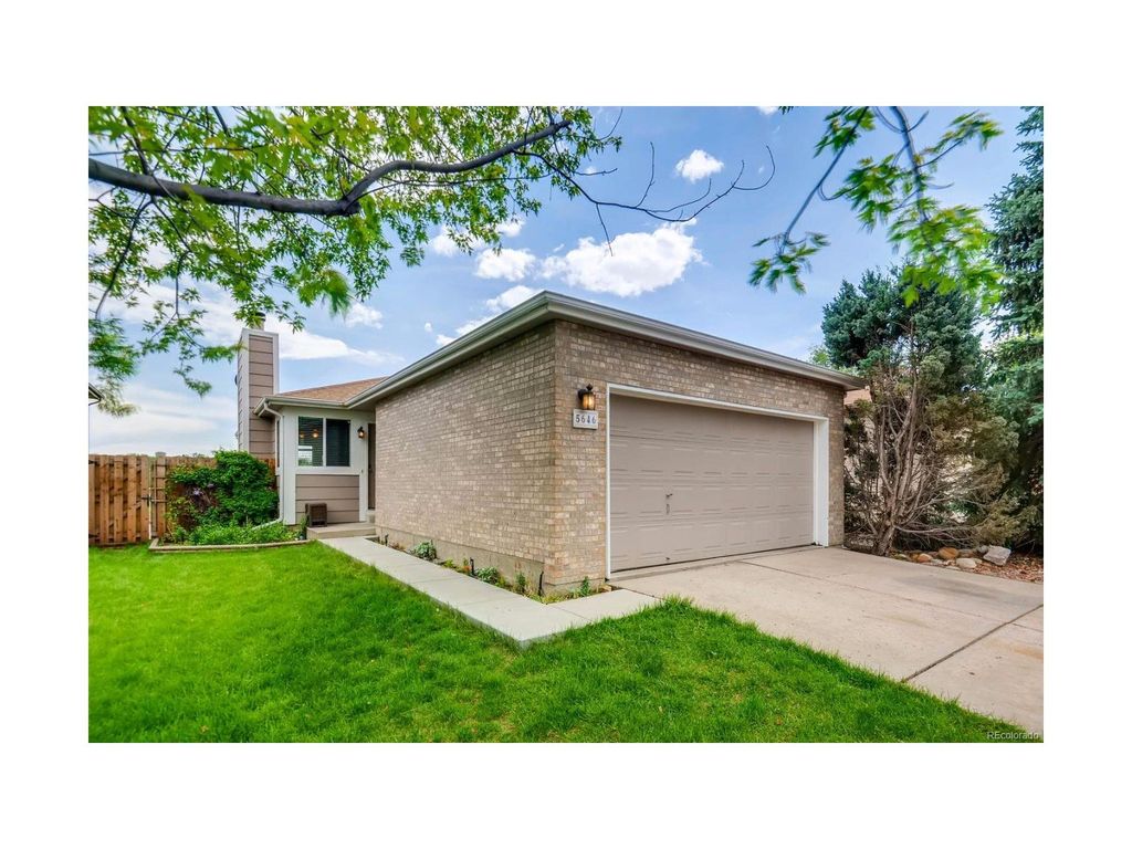 5646 W  71st Ave, Arvada, CO 80003