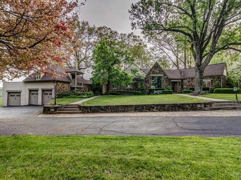 551 Chapel Dr, Ellwood City, PA 16117 Trulia