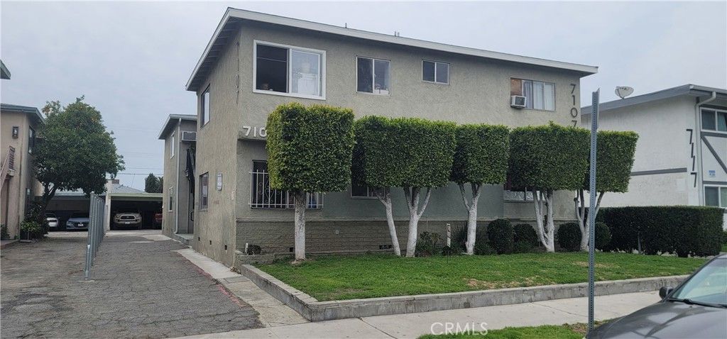 7107 Coldwater Canyon Ave, North Hollywood, CA 91605