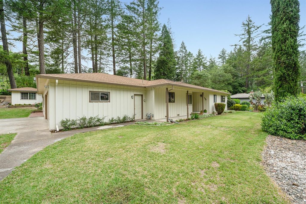 Minimalist Angwin Apartments For Rent with Luxury Interior Design